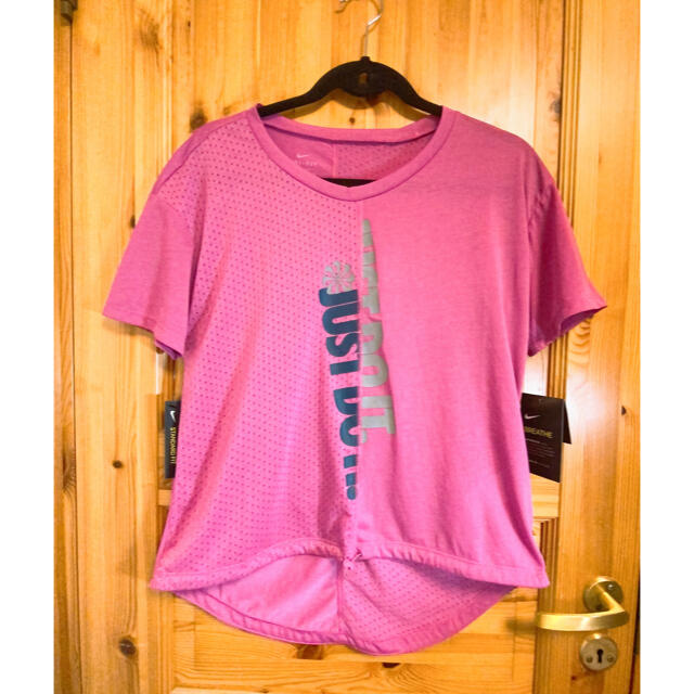 NIKE(ナイキ)のナイキ（NIKE） ICNCLSH ショートスリーブ ランニングトップス   レディースのトップス(Tシャツ(半袖/袖なし))の商品写真