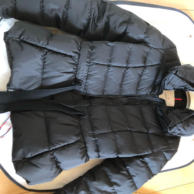 MONCLER(モンクレール)の♡ご専用♡モンクレールAVOCETTEレディースダウン レディースのジャケット/アウター(ダウンジャケット)の商品写真