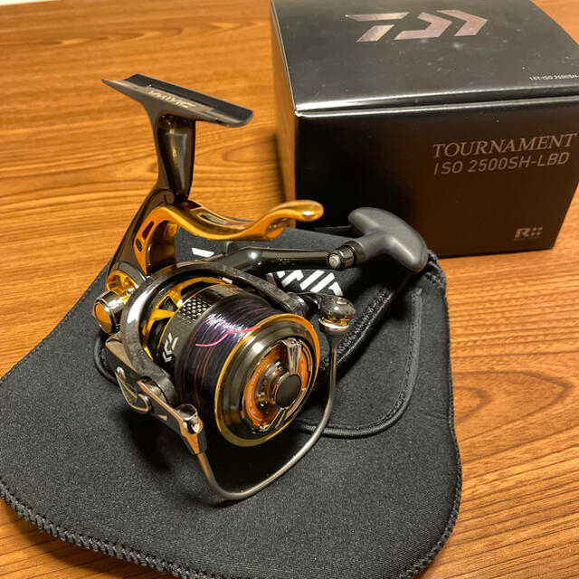 【超美品‼️】Daiwa 15トーナメント iso 2500SH-LBD＋おまけ