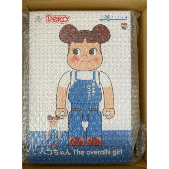 MEDICOM TOY(メディコムトイ)のBE＠RBRICK ペコちゃん The overalls 100％ ＆ 400％ エンタメ/ホビーのフィギュア(その他)の商品写真