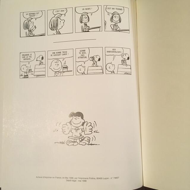 SNOOPY(スヌーピー)のSNOOPY 絵本 フランス語 エンタメ/ホビーの本(絵本/児童書)の商品写真