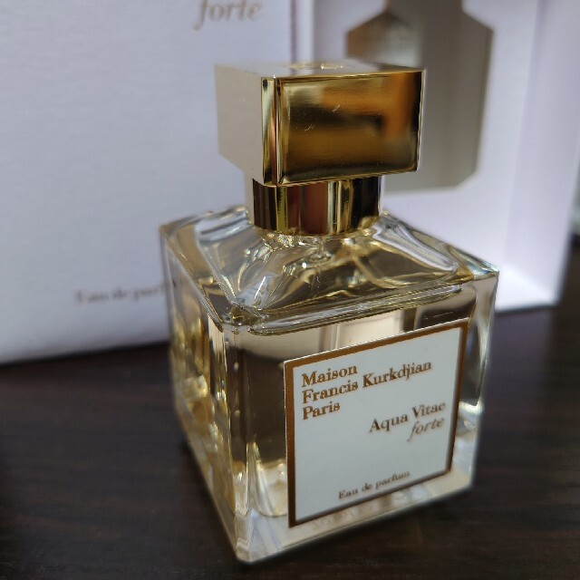 Maison Francis Kurkdjian(メゾンフランシスクルジャン)のメゾンフランシスクルジャン アクア ヴィタエ フォルテ 70ml コスメ/美容の香水(ユニセックス)の商品写真