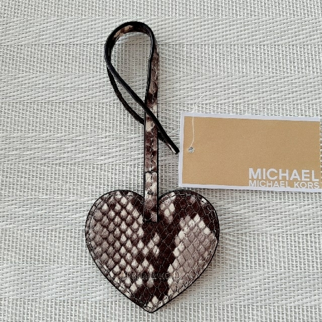 Michael Kors(マイケルコース)の【新品】マイケルコース MICHAEL KORS  バッグチャーム レディースのアクセサリー(チャーム)の商品写真