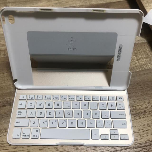 Apple(アップル)のbelkin ipad mini 用　ワイヤレスキーボード スマホ/家電/カメラのスマホアクセサリー(iPadケース)の商品写真