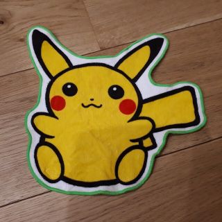 ポケモン(ポケモン)のレア！ピカチュウ　ハンドタオル　ハンカチ(キャラクターグッズ)