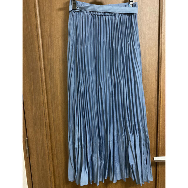 Rope' Picnic(ロペピクニック)の値下げ中 ロペピクニック シアープリーツスカート ブルー レディースのスカート(ひざ丈スカート)の商品写真