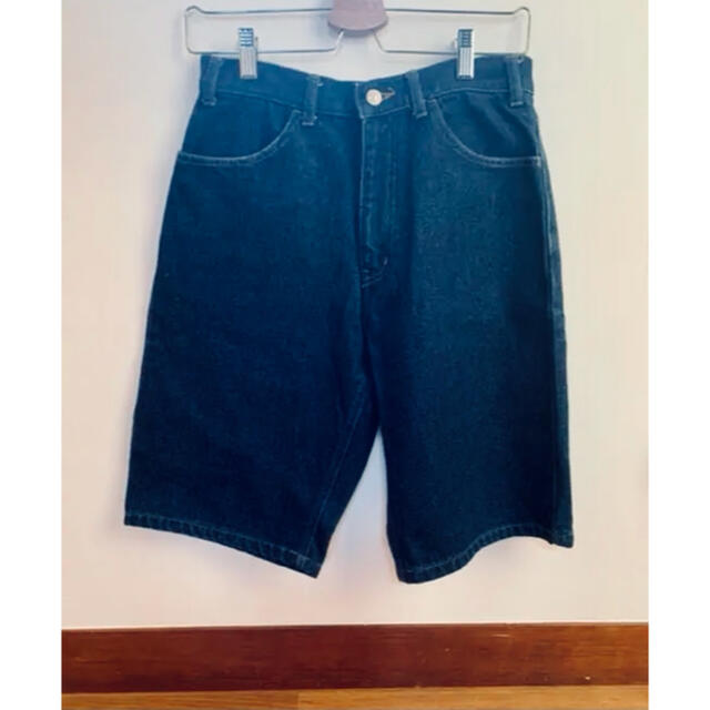 Levi's(リーバイス)の新品　未使用　beams ビームス　濃紺　デニム　ショーツ　美シルエット メンズのパンツ(デニム/ジーンズ)の商品写真