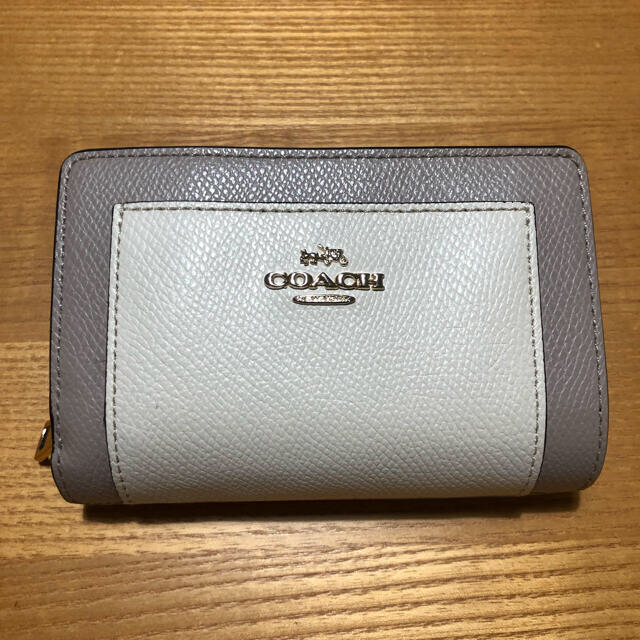 COACH(コーチ)のCOACH 財布 二つ折り財布 F53839 チョーク×グレーバーチ レディースのファッション小物(財布)の商品写真
