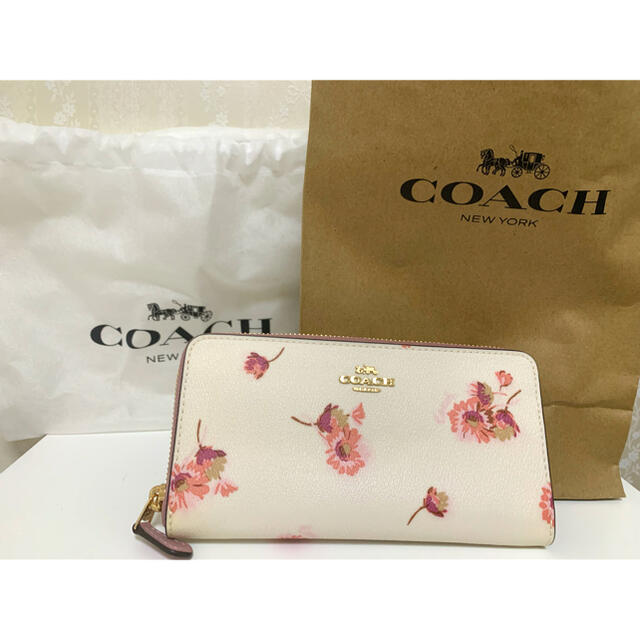 COACH(コーチ)のCOACHアコーディオンジップ ウォレットウィズ マルチフローラル レディースのファッション小物(財布)の商品写真