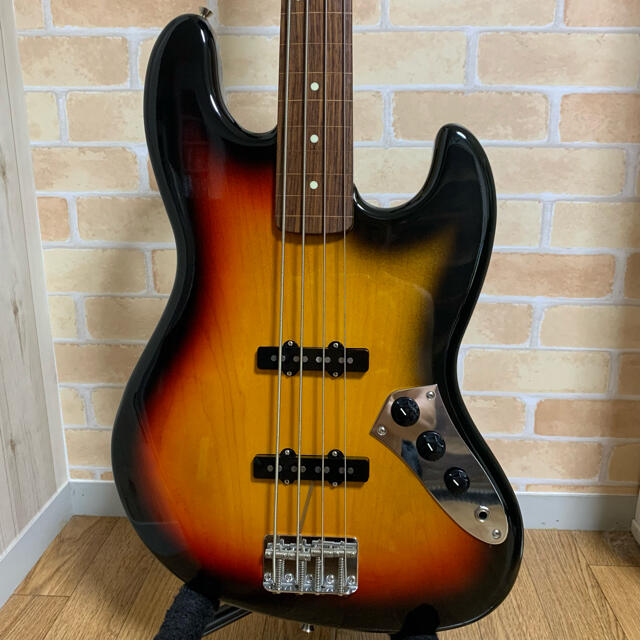 Fender(フェンダー)の【希少美品】Fender Japan フレットレスジャズベース USA PU搭載 楽器のベース(エレキベース)の商品写真