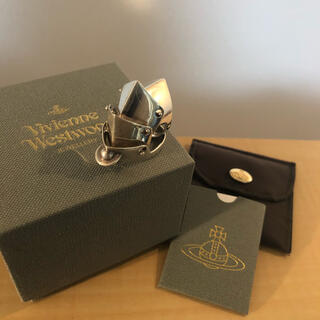 ヴィヴィアンウエストウッド(Vivienne Westwood)の美品　vivienne westwood アーマーリング　シルバー925 XL(リング(指輪))