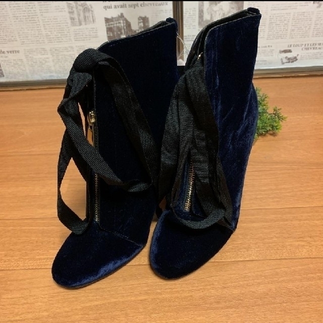 新品　ZARA ショートブーツ