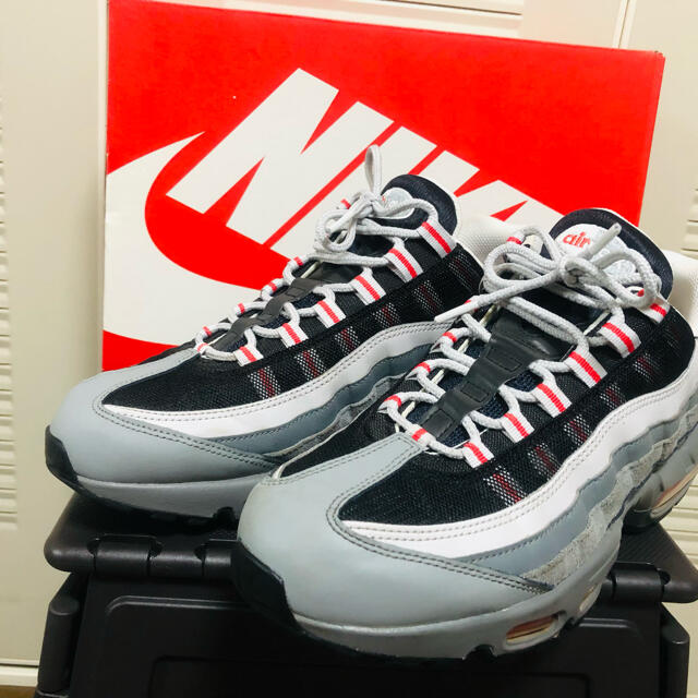 NIKE AIR MAX 95 ESSENTIAL