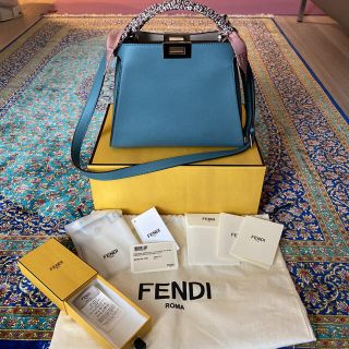 フェンディ(FENDI)の極美品 ♡ FENDI ♡ ピーカーブー エッセンシャリー(ハンドバッグ)