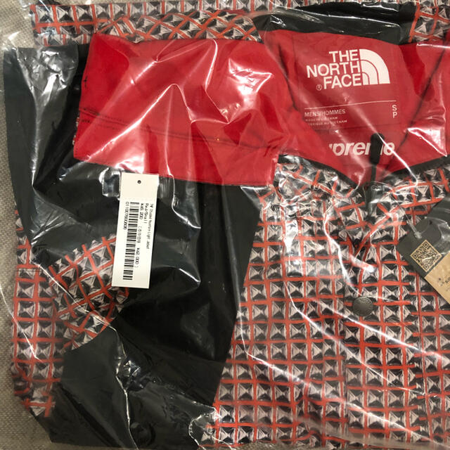 Supreme North Face Mountain Light Jacket 2