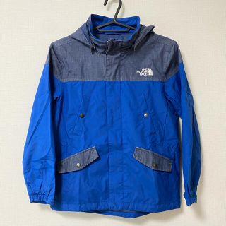 ザノースフェイス(THE NORTH FACE)のキッズ ノースフェイス ブルー×インディゴ マウンテンパーカー 140(ジャケット/上着)