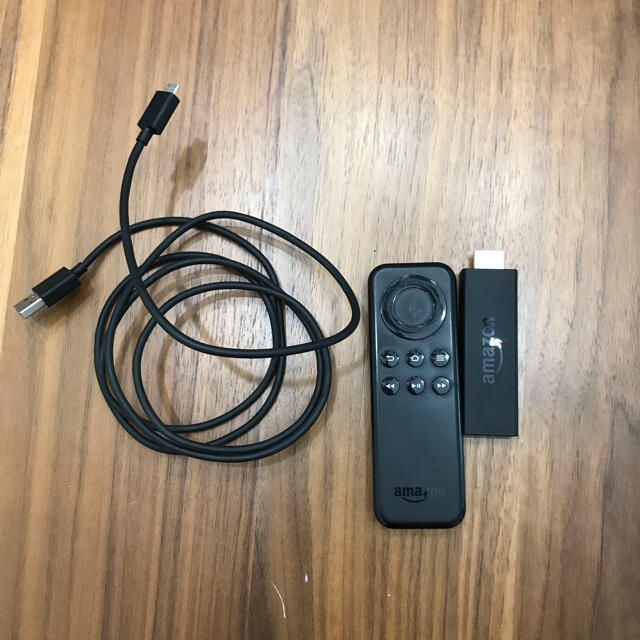 Fire TV Stick初代　ファイヤースティック　Amazon スマホ/家電/カメラのテレビ/映像機器(その他)の商品写真