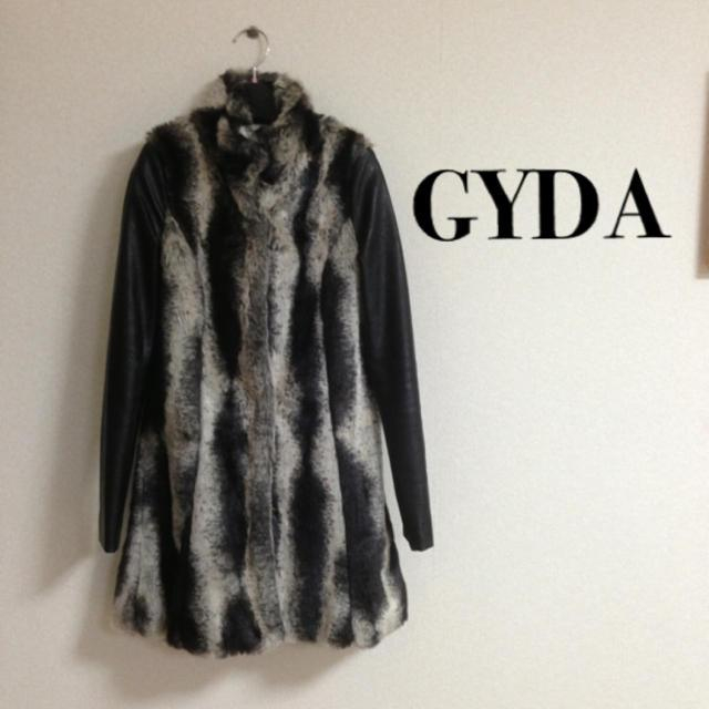 GYDA(ジェイダ)の切り替えコート レディースのジャケット/アウター(毛皮/ファーコート)の商品写真