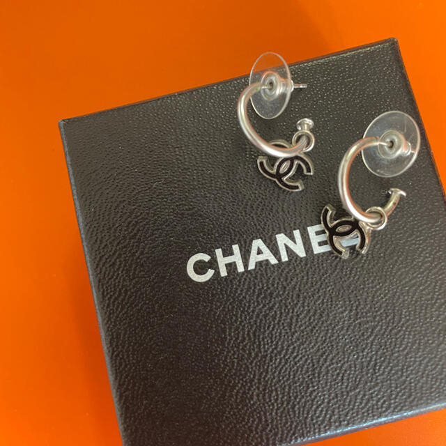 CHANEL - CHANEL フープピアス テテ着用モデル 片耳の通販 by しよん's ...