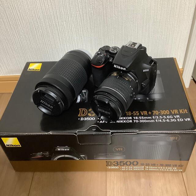 Nikon D3500 ダブルズームキット　ブラック　美品商品状態購入時期