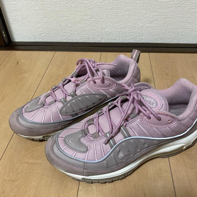 NIKE(ナイキ)のNIKE AIR MAX 98  サイズ２６cm メンズの靴/シューズ(スニーカー)の商品写真