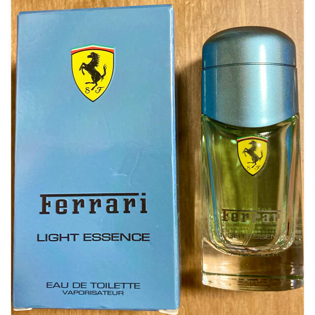 Ferrari(フェラーリ)のフェラーリ　ライトエッセンス　オードトワレ コスメ/美容の香水(ユニセックス)の商品写真