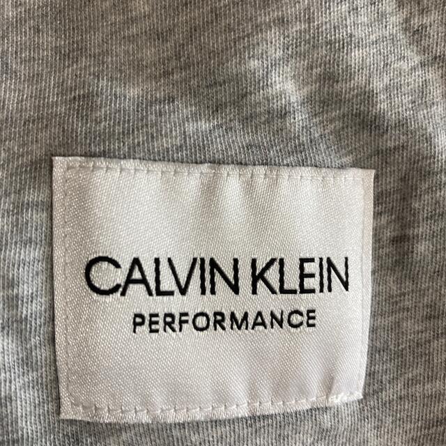 Calvin Klein(カルバンクライン)の新品 CALVIN KLEIN Tシャツ レディースのトップス(Tシャツ(半袖/袖なし))の商品写真