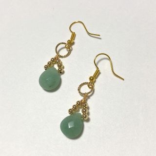 サージカルステンレス　ピアス　天然石　グリーン(ピアス)