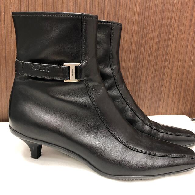 PRADA プラダ　レザーショートブーツ