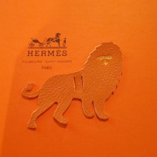 エルメス(Hermes)の【専用です】エルメス プティアッシュ チャーム ライオン オレンジ(チャーム)