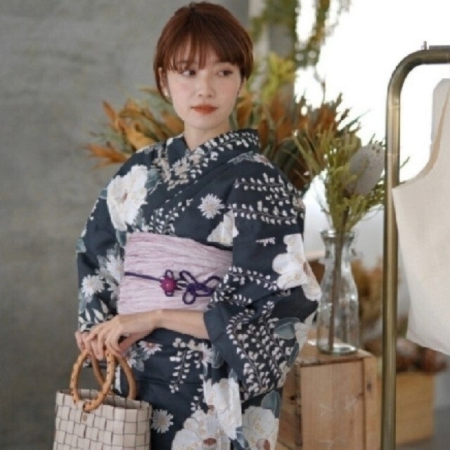 utatane 変わり織り浴衣3点セット 鉄紺のつばきと藤 - grupobatia.com.mx