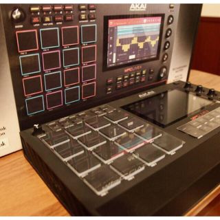 ☆美品　AKAI MPC LIVE 2(その他)