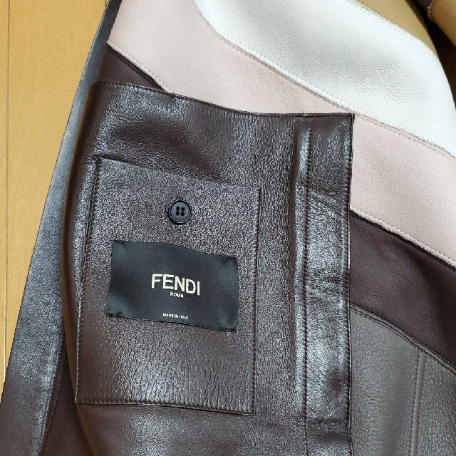 FENDI(フェンディ)のFENDIムートンブルゾン メンズのジャケット/アウター(ブルゾン)の商品写真