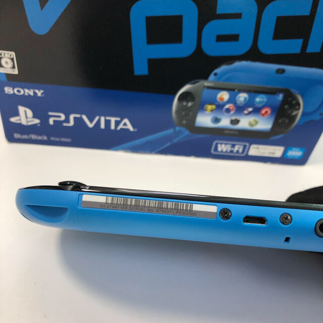 PlayStation Vita(プレイステーションヴィータ)のSONY PSVITA Value Pack Wi-Fiモデル ブルーブラック エンタメ/ホビーのゲームソフト/ゲーム機本体(携帯用ゲーム機本体)の商品写真