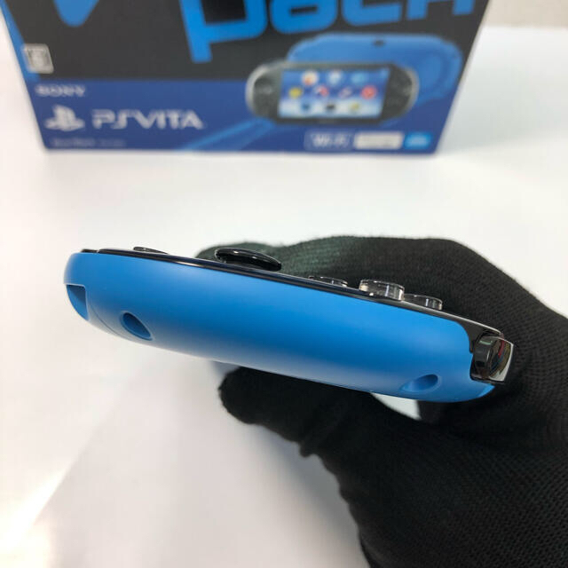 PlayStation Vita(プレイステーションヴィータ)のSONY PSVITA Value Pack Wi-Fiモデル ブルーブラック エンタメ/ホビーのゲームソフト/ゲーム機本体(携帯用ゲーム機本体)の商品写真