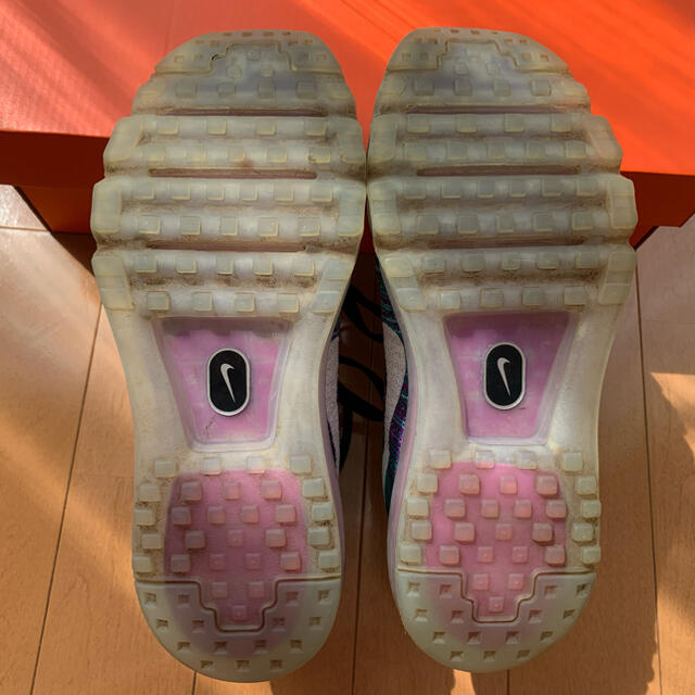 NIKE(ナイキ)のNIKE エアフライニット　グリーン レディースの靴/シューズ(スニーカー)の商品写真