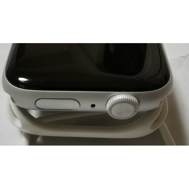 Apple(アップル)のApple Watch series6 44mm GPSモデル ホワイト メンズの時計(腕時計(デジタル))の商品写真