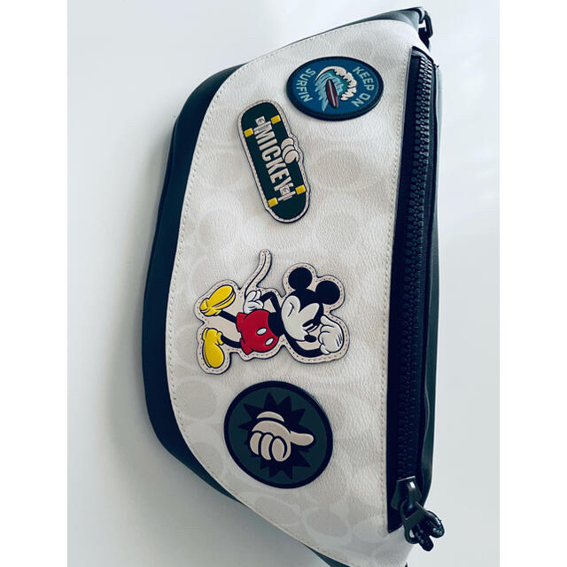 バッグ美品 Disney x Coachタイムセール中！