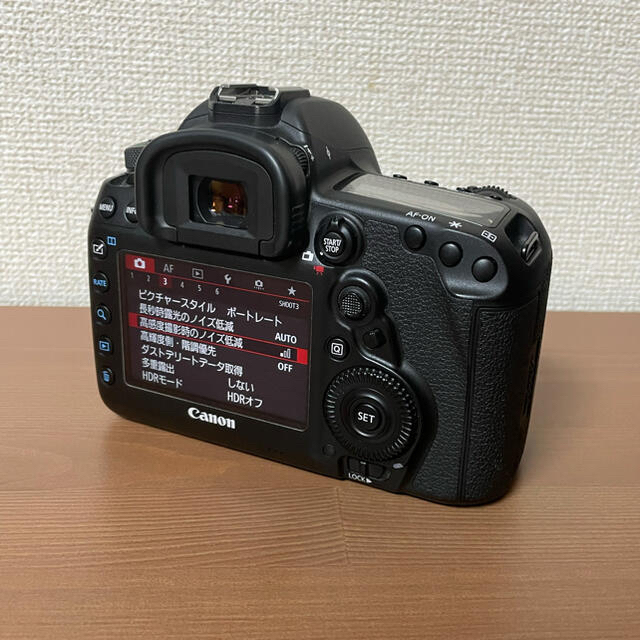 Canon(キヤノン)のCanon EOS 5D MARK IV 4(WG) ボディ スマホ/家電/カメラのカメラ(デジタル一眼)の商品写真