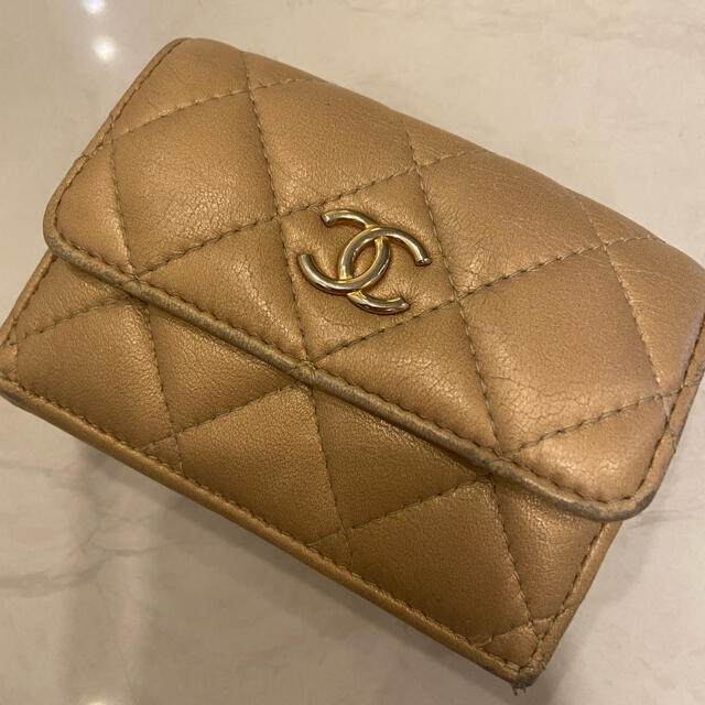 CHANEL(シャネル)のシャネル 三つ折財布 レディースのファッション小物(財布)の商品写真