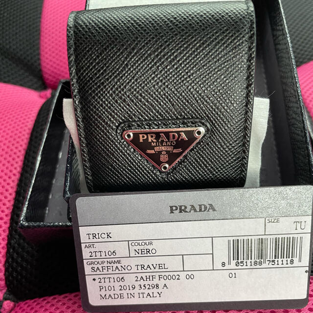 PRADA(プラダ)のAirPodsケース   🎶PRADA🎶 スマホ/家電/カメラのオーディオ機器(ヘッドフォン/イヤフォン)の商品写真