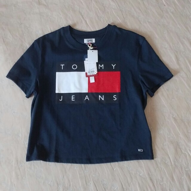 TOMMY(トミー)の新品TOMY半袖Tシャツ濃紺最終値下げ レディースのトップス(Tシャツ(半袖/袖なし))の商品写真