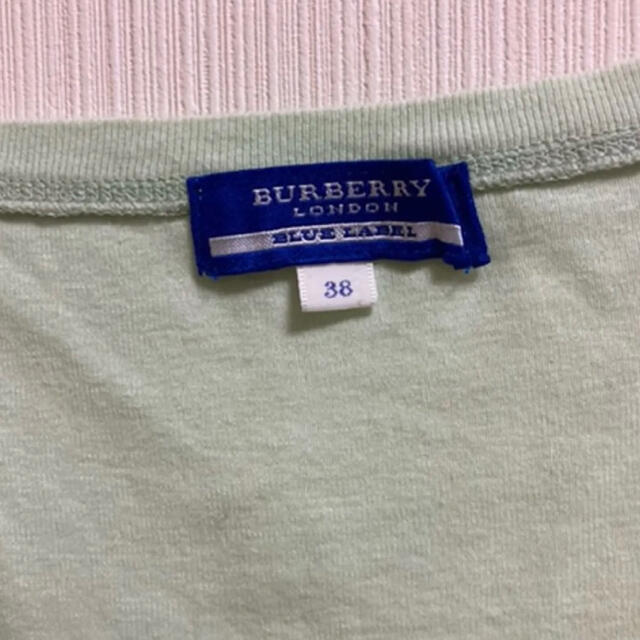 BURBERRY(バーバリー)の美品　Burberry バーバリー　ストレッチ　半袖Tシャツ　グリーン　Sサイズ レディースのトップス(Tシャツ(半袖/袖なし))の商品写真