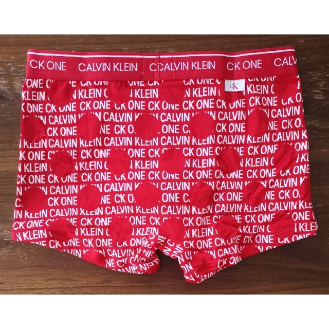 Calvin Klein(カルバンクライン)のカルバンクライン　新品　メンズ　ボクサーパンツ(ドット/レッドS) メンズのアンダーウェア(ボクサーパンツ)の商品写真