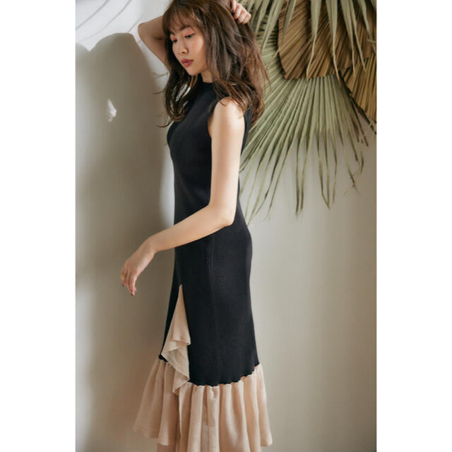 Her lip to S◆Ruffled Two-tone Knit Dress