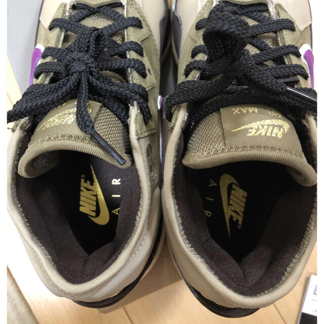 NIKE(ナイキ)のatmos nike rebron low 18 viotech メンズの靴/シューズ(スニーカー)の商品写真