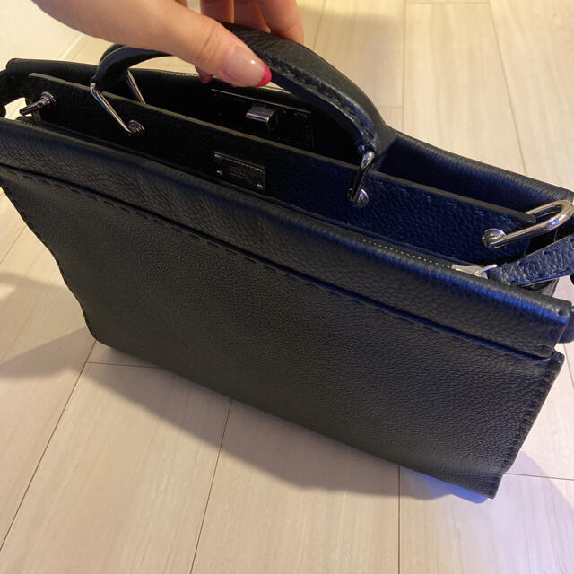 FENDI - FENDI☆ピーカブー 2WAYバッグ 美品!モンスター FENDI - FENDI☆ピーカブー 2WAYバッグ 美品!モンスター