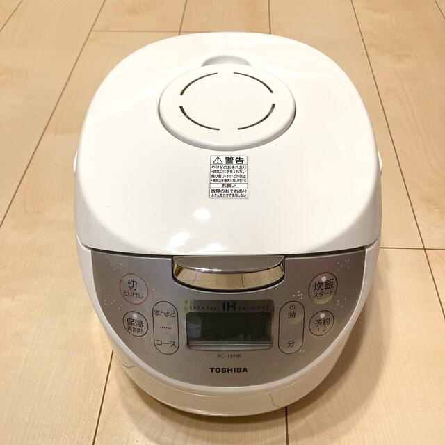 東芝(トウシバ)のIHジャー炊飯器(5.5合炊き) スマホ/家電/カメラの調理家電(炊飯器)の商品写真