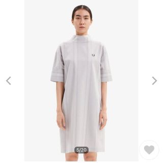 FRED PERRY(ひざ丈ワンピース ・ ホワイト/白色系)のフリマ FRED PERRY(ひざ丈ワンピース ・ ホワイト/白色系)のフリマ