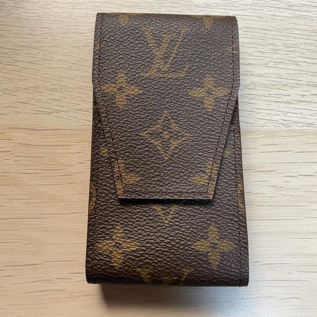 LOUIS VUITTON(ルイヴィトン)のLOUIS VUITTON シガレットケース メンズのファッション小物(タバコグッズ)の商品写真